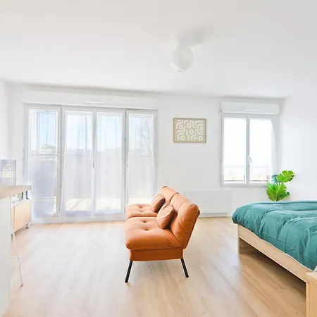 Studio Proche Orly - Balcon Prive - Rer C *